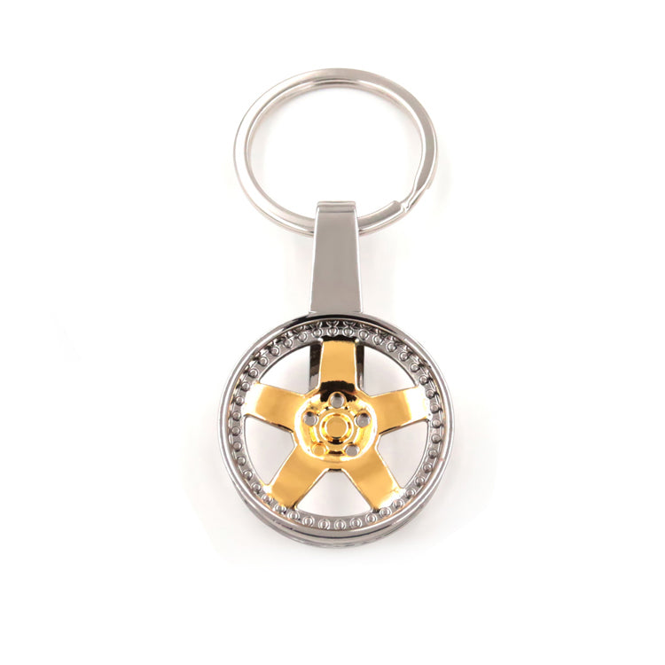 Car hub 3D metal keychain