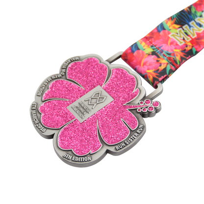 Factory custom glitter powder malaysia women marathon medal